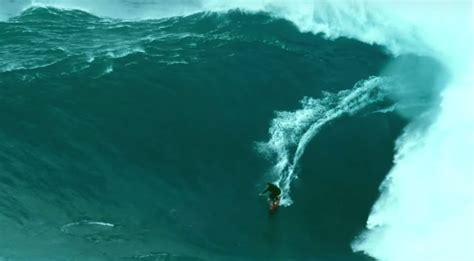 Point Break Featurette Behind The Extreme Sport Remake The Movie Mensch