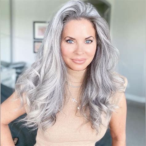 Cabelo Grisalho 45 Fotos Cuidados E Dicas Para Adotar O Visual Beautiful Gray Hair Hair