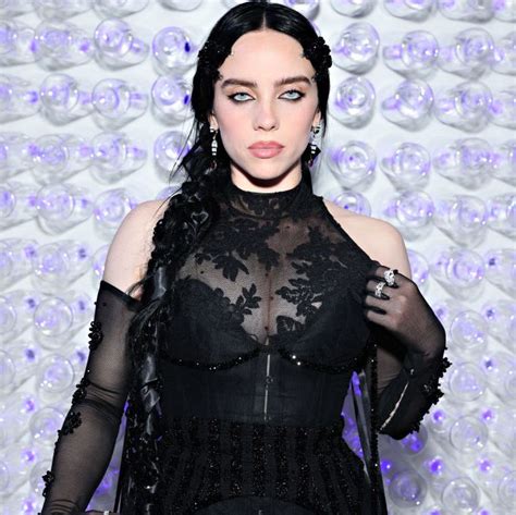 Frozen Charts On Twitter Billie Eilish Is The Most Streamed Female