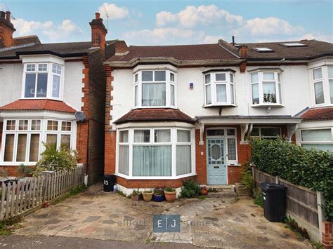 4 Bed Semi Detached House For Sale In Empress Avenue Woodford Green