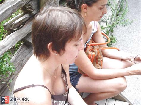 Downblouse And Nipslip ZB Porn