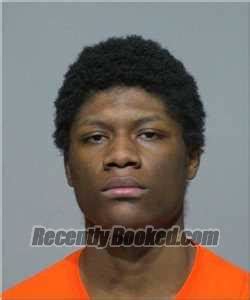 Recent Booking Mugshot For Calvin Valentine In Milwaukee County