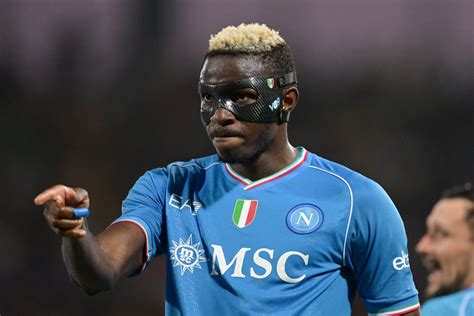 Naples Victor Osimhen A Re U Prix Du Meilleur Buteur De La Serie A