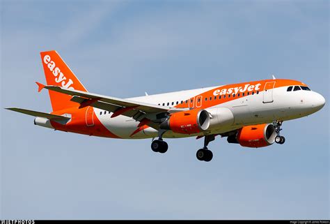 G Ezey Airbus A319 111 Easyjet James Rowson Jetphotos