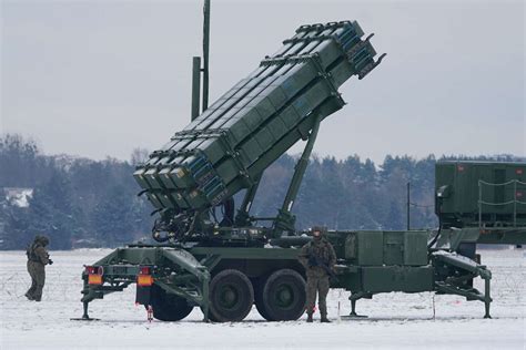 War In Ukraine What Is The Patriot Missile System