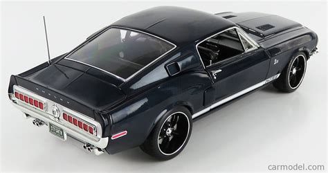 ACME MODELS A1801843 Масштаб 1 18 FORD USA MUSTANG SHELBY GT500 KR