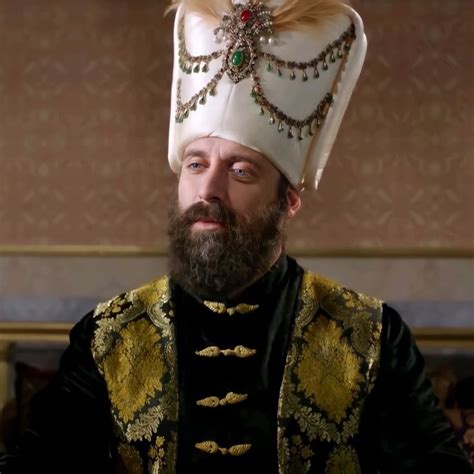 Султан Сулейман in 2024 | Crown jewelry, Ottoman, Magnificent