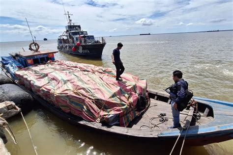 Bea Cukai Bengkalis Gagalkan Penyelundupan 28 Ton Buah Dan Bawang Rp1 M