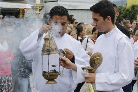 Marcharon con fervor al Sagrado Corazón