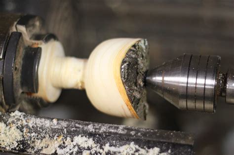 Turn A Rustic Bowl From A Fallen Branch In Just 6 Steps Wood Turning