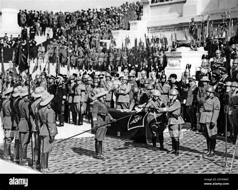 Benito Mussolini Victor Emmanuel Iii Immagini E Fotografie Stock Ad