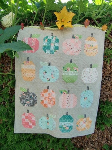 Mini Pumpkins Quilt Parade A Quilting Life