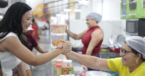 Taís Paranhos Márcia Conrado inaugura primeira etapa da reforma do