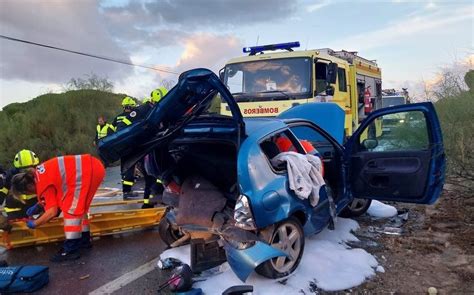 Aparatoso Accidente En La Carretera De El Portal Hay Varios Atrapados