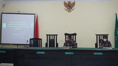 Pengadilan Negeri Mentok Melakukan Sosialisasi Sidang Di Luar Gedung