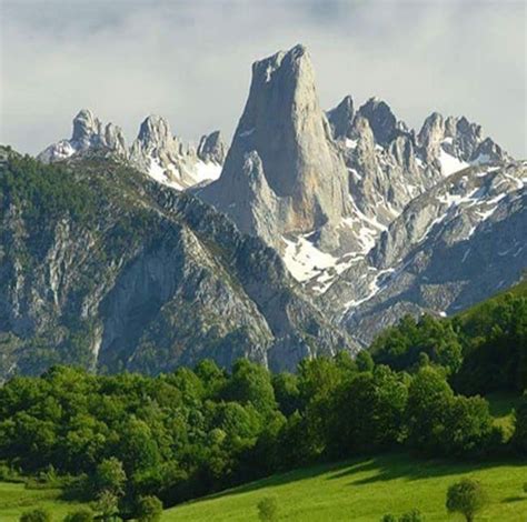 Pico Urriellu Asturias Paraiso Natural Half Dome Dream Vacations