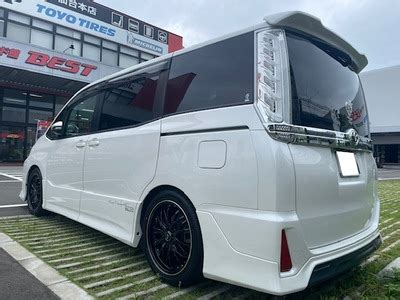 BEST写真館 トヨタ ヴォクシー ZRR80G ZRR80W の HOT STUFF ホットスタッフ Precious プレシャス