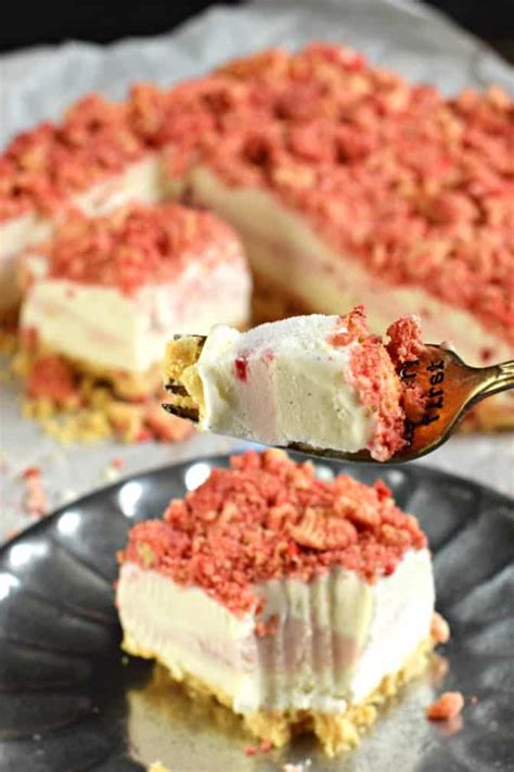 Easy No Bake Strawberry Shortcake Ice Cream Bars Recipe