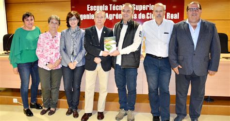 Cinco Profesores De La Uclm Participan En Un Libro Sobre Contaminaci N