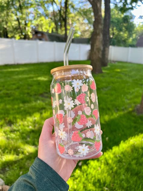 Cute Strawberry Fields Floral Glass Can Cup Trendy T For Her Iced