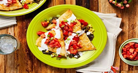 Cheesy Veggie Quesadillas Recipe Hellofresh Recette