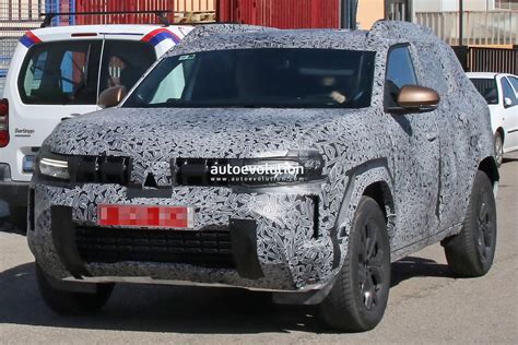 New Dacia Duster Looks Big Ster In First Spy Shots Autoevolution