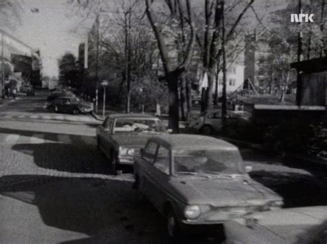 IMCDb org 1963 Hillman Imp in Bydelen som ikke vil dø 1975