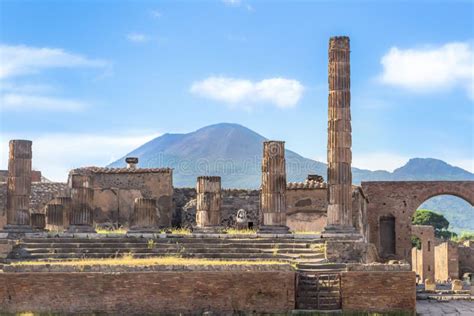 El Famoso Lugar Antiguo De Pompeya Cerca De N Poles Fue Completamente