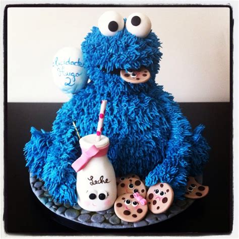 Cookie Monster Cake - CakeCentral.com