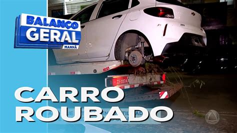 Carro roubado estava sendo utilizado para assaltos é localizado pelo