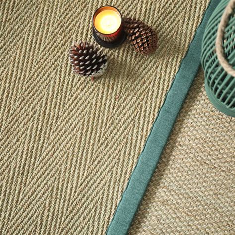 Tapis Jonc De Mer Assam Chevron Ganse Lin Vert Sapin