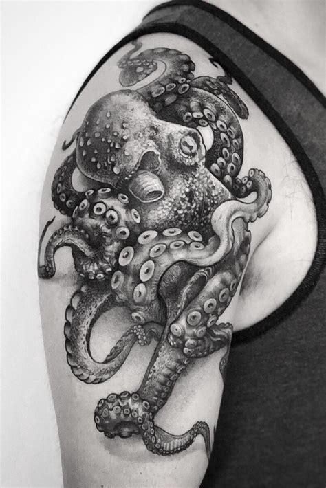 Discover 73 Japanese Octopus Tattoo Black And White In Cdgdbentre