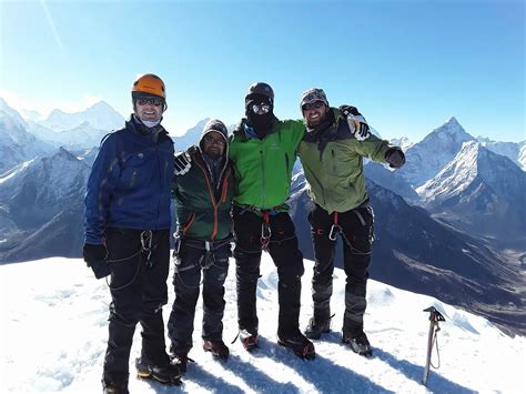 Lobuche East Peak Climbing With Everest Base Camp Trek