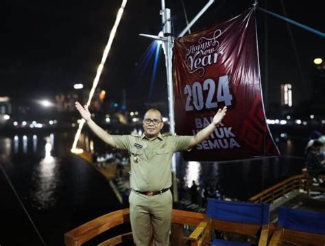 Sambut Tahun Baru 2024 Resolusi Danny Pomanto Baik Untuk Semua