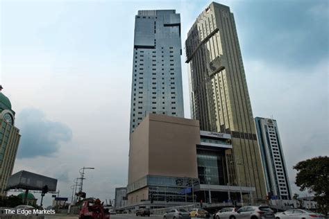 Sheraton Petaling Jaya Hotel up for private sale