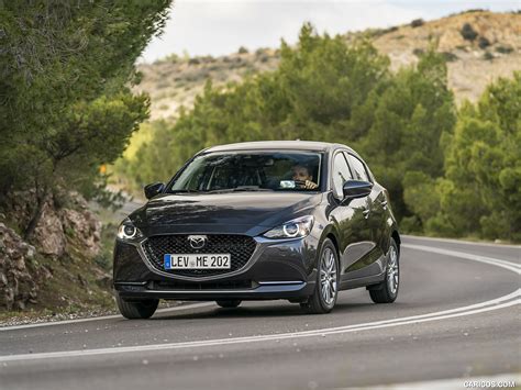 2020 Mazda2 (Color: Machine Grey) - Front | Wallpaper #128 | 1600x1200