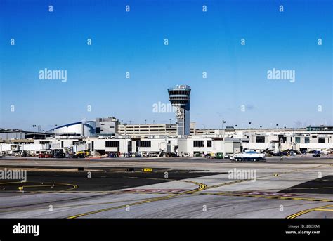 Air traffic control tower at Philadelphia International Airport Stock ...