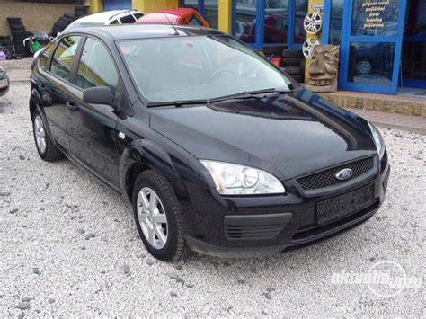 Ford Focus 1 6 nafta RV 2005 el okna STK centrál klima bazar