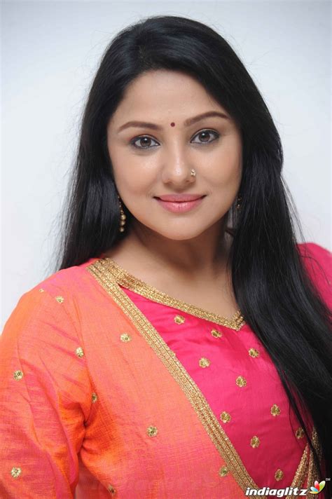 Priyanka Trivedi Photos - Kannada Actress photos, images, gallery ...