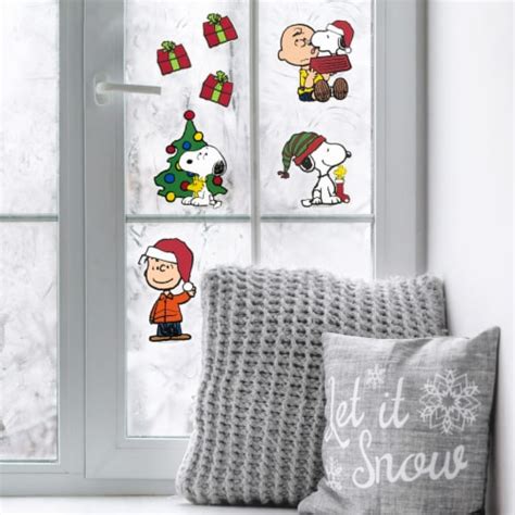 Northlight 8 Piece Peanuts Snoopy And Charlie Brown Christmas Window