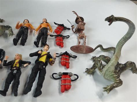 Spy Kids 2 movie 3.75" action figure LOT: JUNI CARMEN GERTI SLIZZARD ...