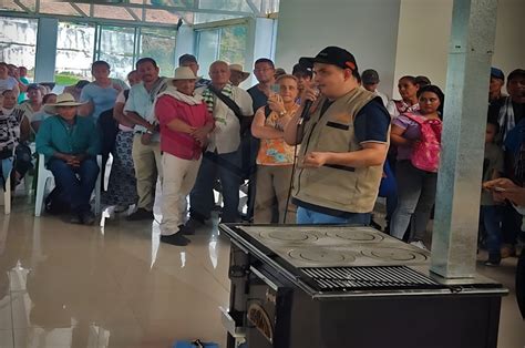 Taller especializado de estufas ecológicas en Dabeiba Antioquia Metalcof