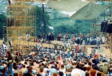 31 Fotos Que Mostram Como Woodstock Foi Realmente Louco