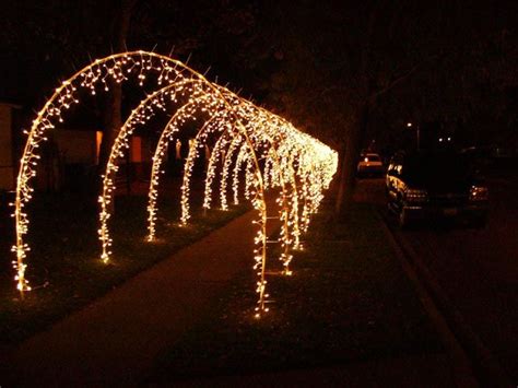 20++ Diy Christmas Lighted Arches - HOMYHOMEE