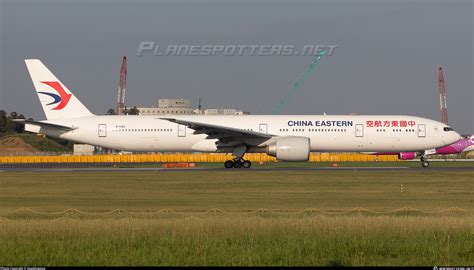 B China Eastern Airlines Boeing Per Photo By Huomingxiao