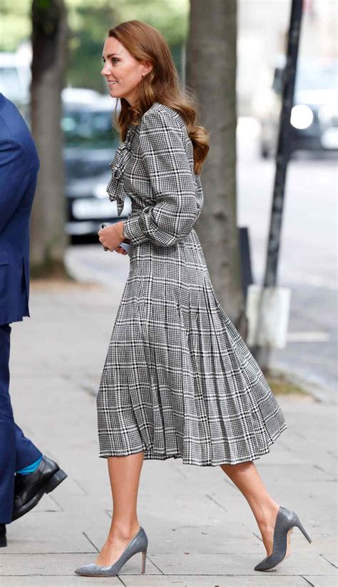 Kate Middleton S Iconic Fashion Moments Timeless Elegance