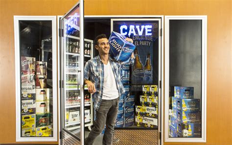 Walk In Beer Cave Coolers For Convenience Stores