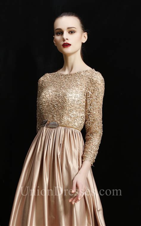 Stunning Sheath Bateau Champagne Silk Lace Beaded Evening Prom Dress