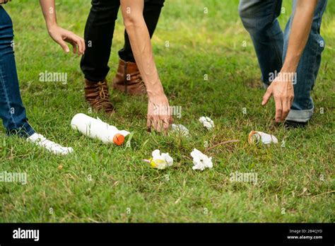 Young People Collecting Garbage Hi Res Stock Photography And Images Alamy