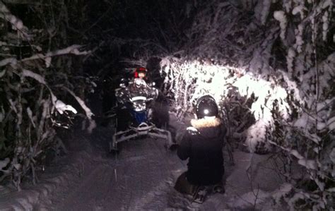 Desde Rovaniemi Safari Nocturno En Moto De Nieve Getyourguide